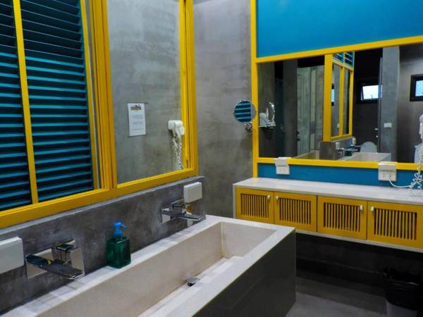 iSanook Female Hostel