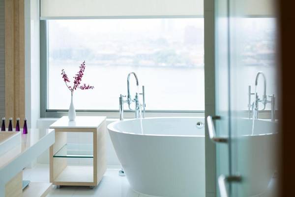 Avani Plus Riverside Bangkok Hotel -SHA Plus Certified