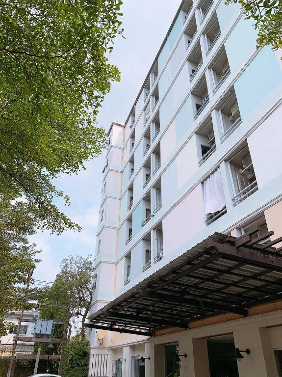 Arada Boutique Place