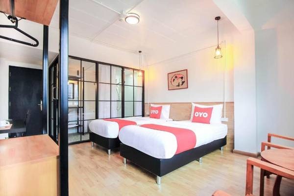 Capital O Vaccinated Staff - OYO 275 Kailub