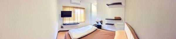 Inn Trog And Inn Soi