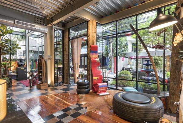 Mestyle Garage Hotel