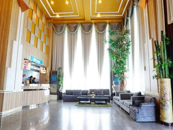 Bay Srinakarin Hotel