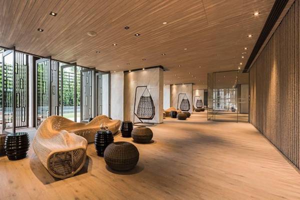 Juladis Tower by Janya