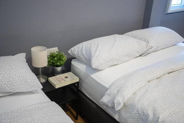 U3 Large 2 Bedroom Full kitchen 100m BTS Udomsuk