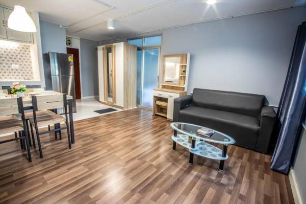 Bangkok Impact Popular Comdominium