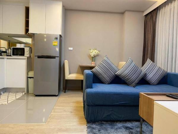 Breezy Condo Sukhumvit 13