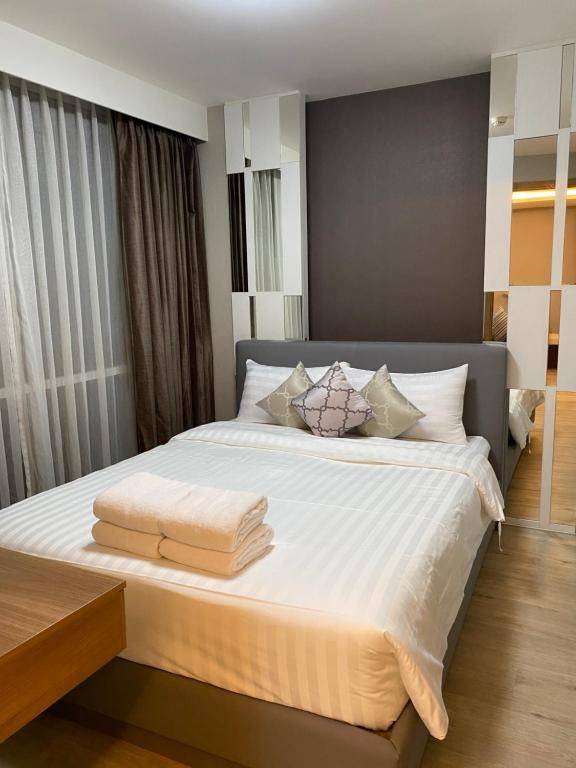 Breezy Condo Sukhumvit 13