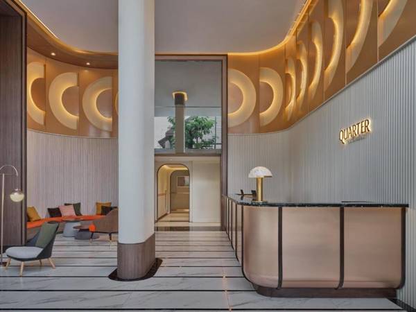 The Quarter Onnut by UHG