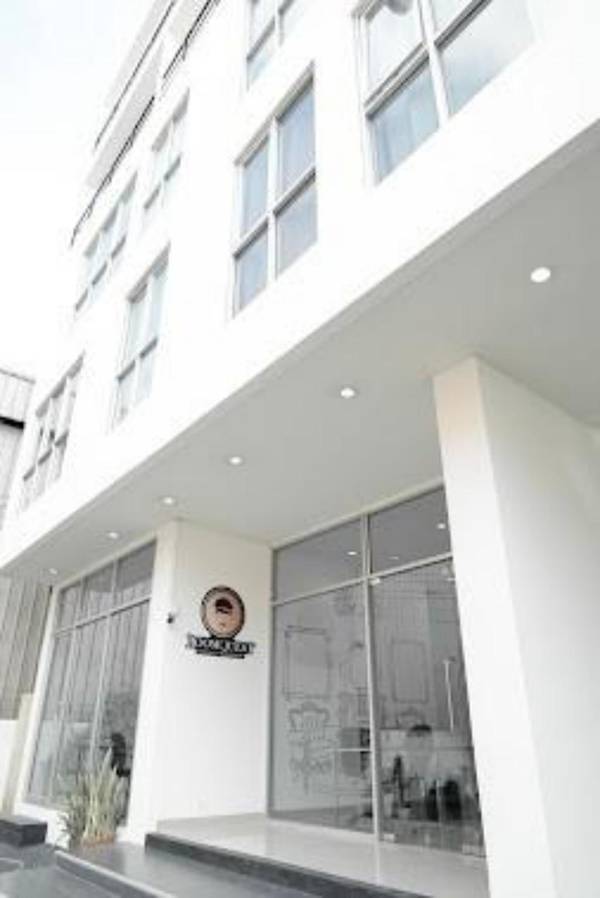Roomquest Sukhumvit 50