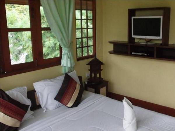 Hut Sun Bungalows