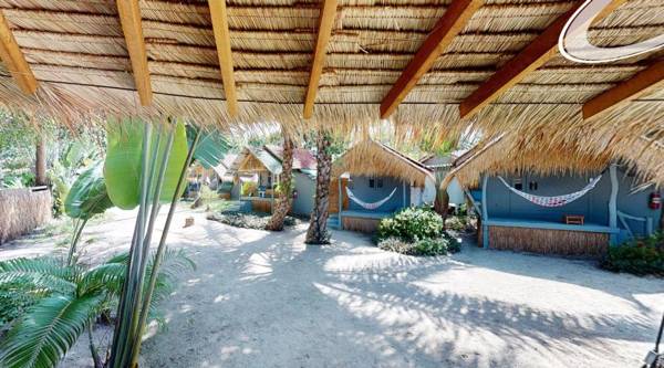 Sea Love Beach Bar & Bungalows