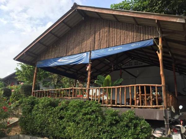 Phupha Bungalow Haad Rin