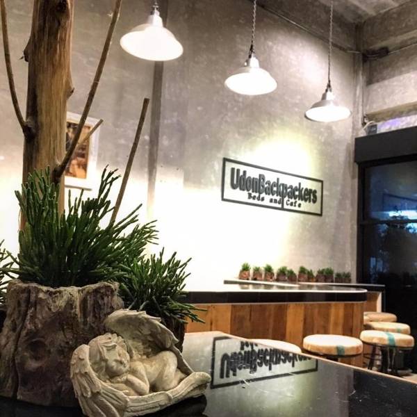 UdonBackpackers Beds and Cafe