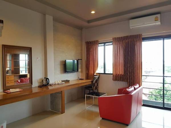 Waen Petch Place Hotel