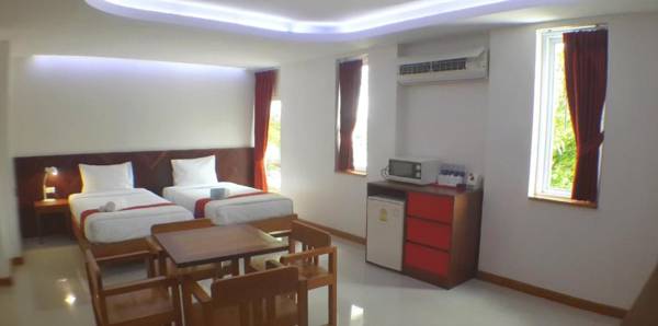 J2 Hotel Maesot