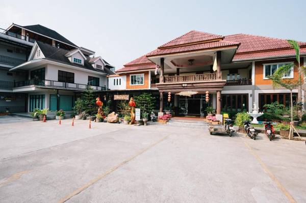 Suan Magmai Resort