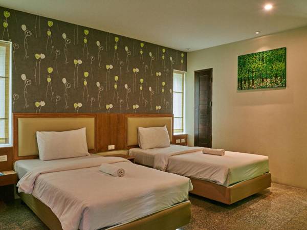Phuket Ecozy Hotel