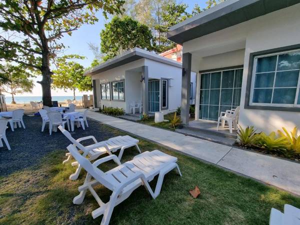 TT Naiyang Beach Phuket