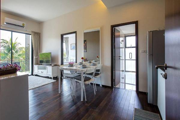 The Title Condo by Tropiclook