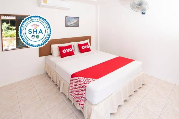 Vaccinated Staff - OYO 325 Naiyang Cottage