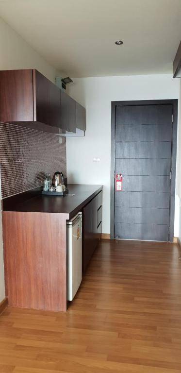 Oceanview Treasure Hotel