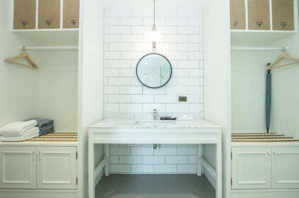 Marina Express-AVIATOR-Phuket Airport - SHA Extra Plus