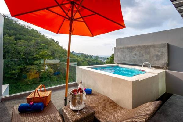 Patong Bay Hill Resort - SHA Extra Plus