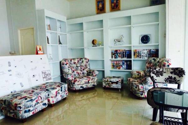 Surachet at 257 Boutique House