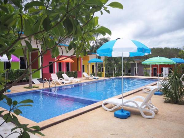 At night Airport Resort