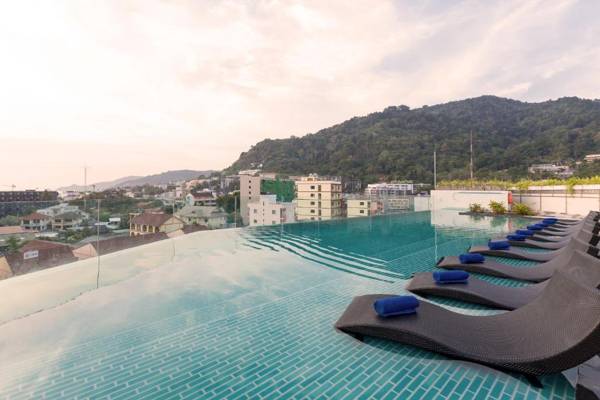 Oakwood Hotel Journeyhub Phuket - SHA Extra Plus