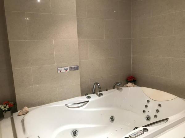 Privilege Jacuzzi Plunge Pool Panoramic Sea View