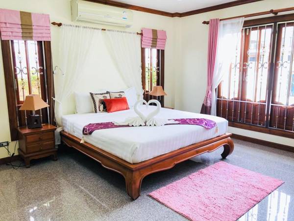 Pimchana mountain pool villa phuket 240 sq.m