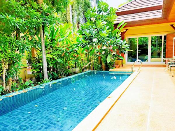 Thai Family karon 3 bedroom pool villa