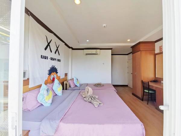 Patong center /Double Room /balcony/wz Kicthen/Pet
