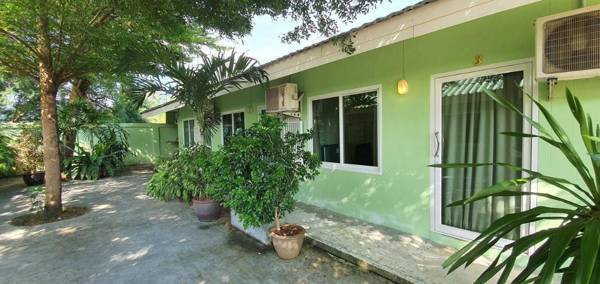 Chalong Stay Well by Palai Seafood