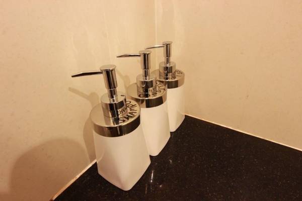 3BR Condo Ocean View & Rooftop Pool !