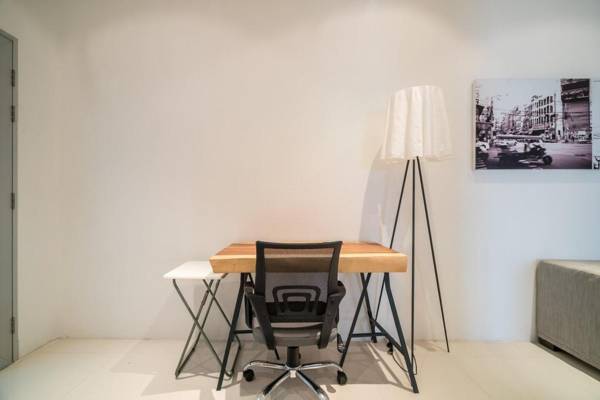 Workspace - Bright 3br private pool apartment in Surin beach