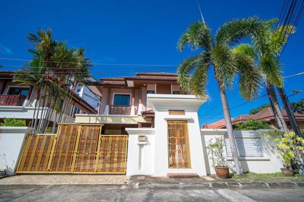 Patong Pool Four Bedroom Villa