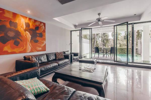 Four bedroom for 10 persons 15 mins to Patong