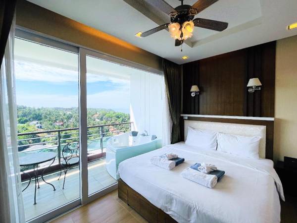 Top floor sea view 2br apartment near Karon beach!