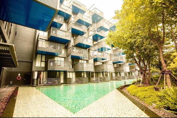 The Deck Patong