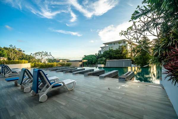 Modern apartment with pool access at The Ark Karon