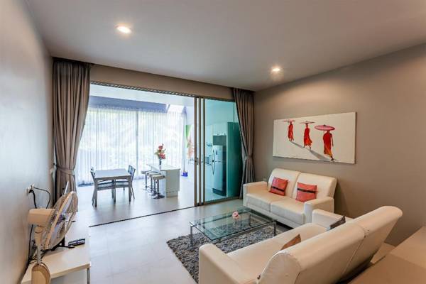 Modern apartment with pool access at The Ark Karon