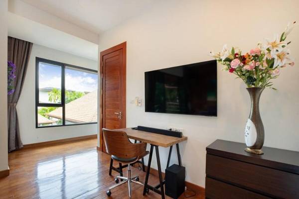 Workspace - Beautiful peaceful 3 bedrooms pool villa at rawai