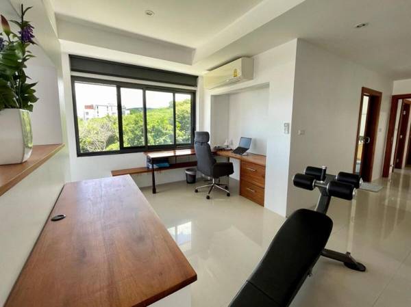 Workspace - Andaman Hills - panoramic sea view house in Patong