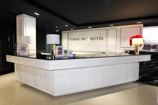 Taris Art Hotel Phrae