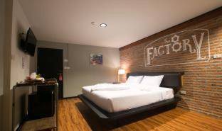 The 8 Factory Hostel Phitsanulok