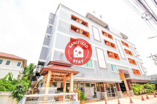 OYO 349 Aroonrung House