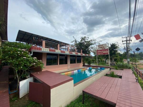 rapeepong resort nanthai